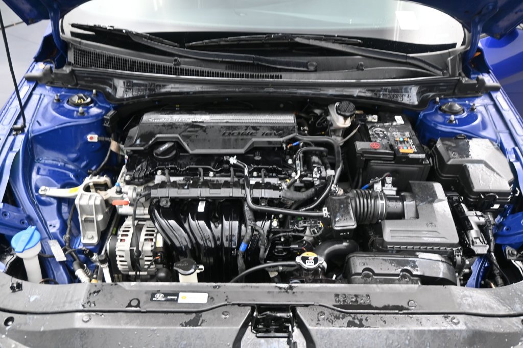 Used 2024 Hyundai Elantra SEL FWD image 17