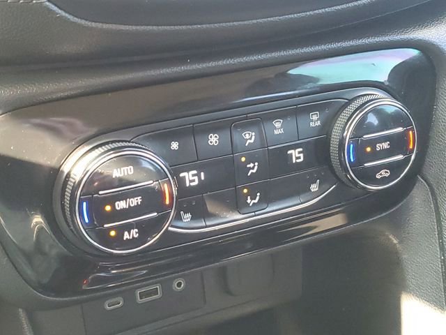 Used 2021 Buick Encore GX Select image 21