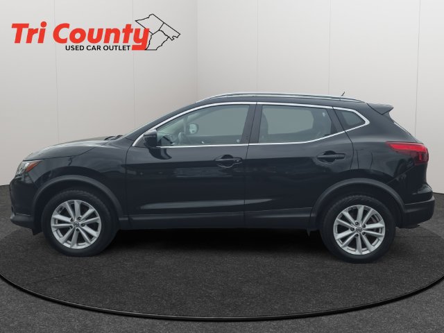 Used 2017 Nissan Rogue Sport SV AWD/4WD image 5