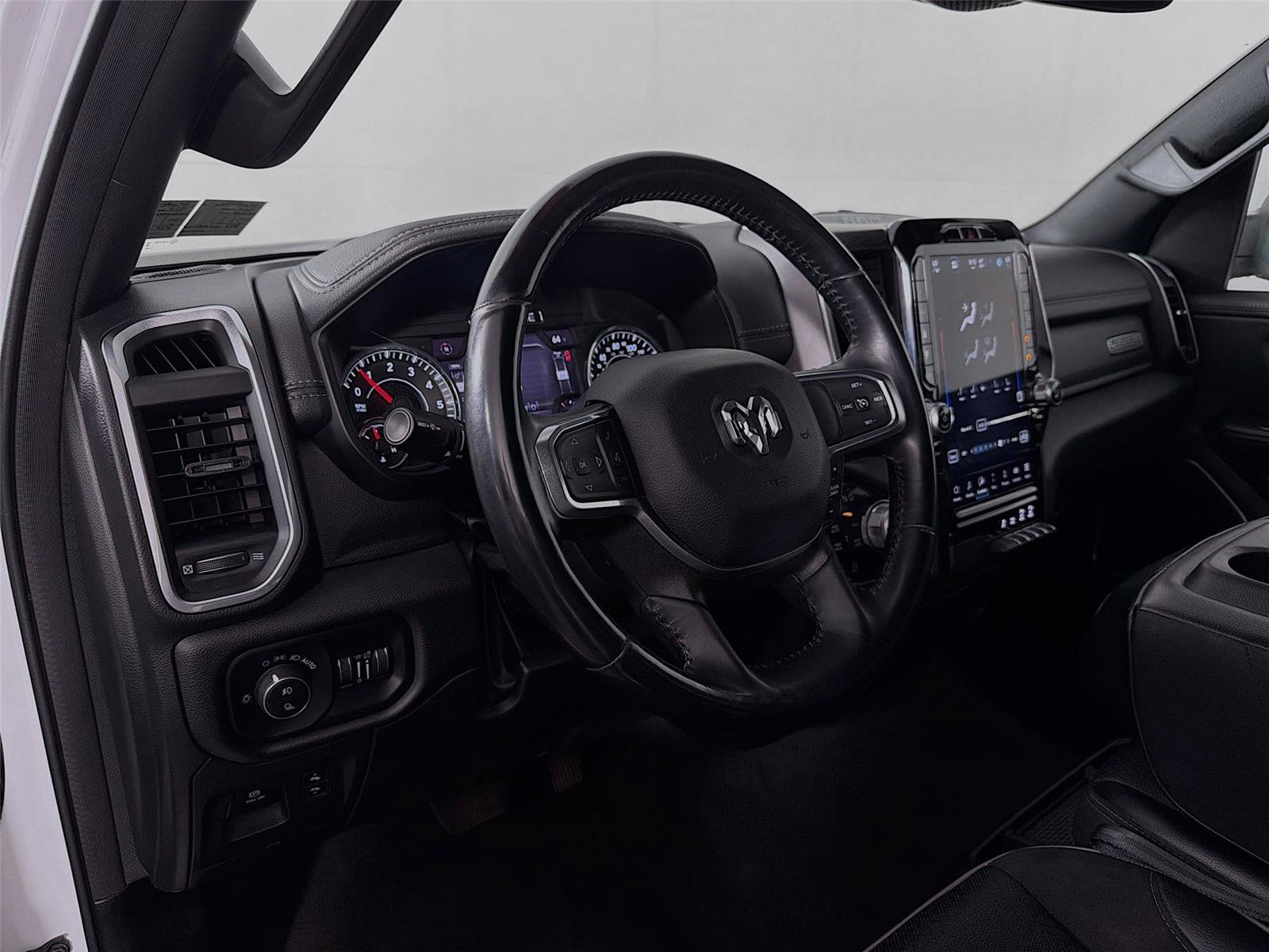 Used 2023 RAM 1500 Laramie AWD/4WD image 16