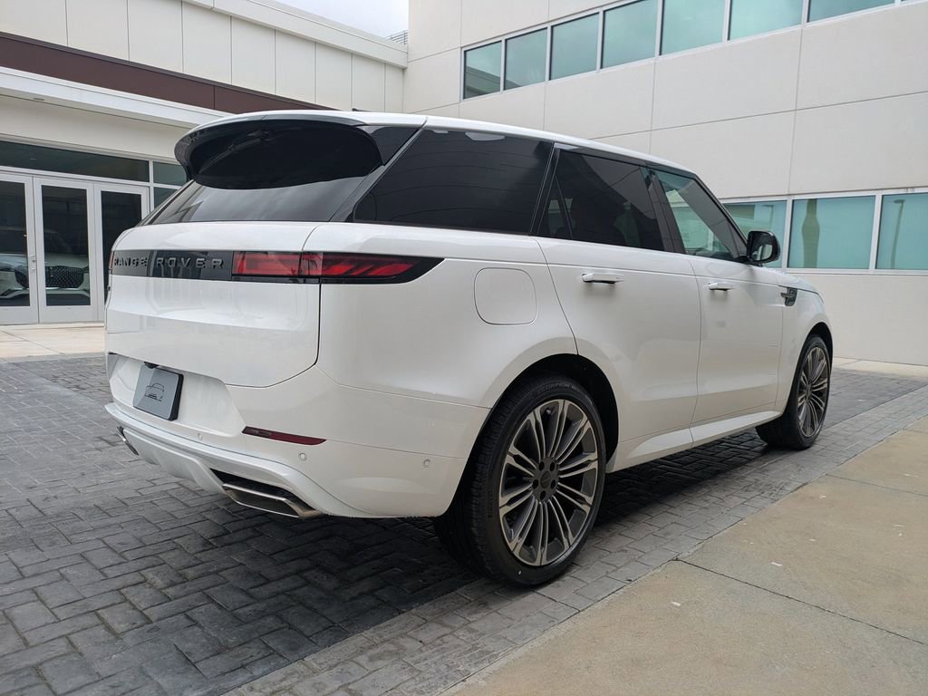 New 2026 Land Rover Range Rover Sport Dynamic SE AWD/4WD image 5