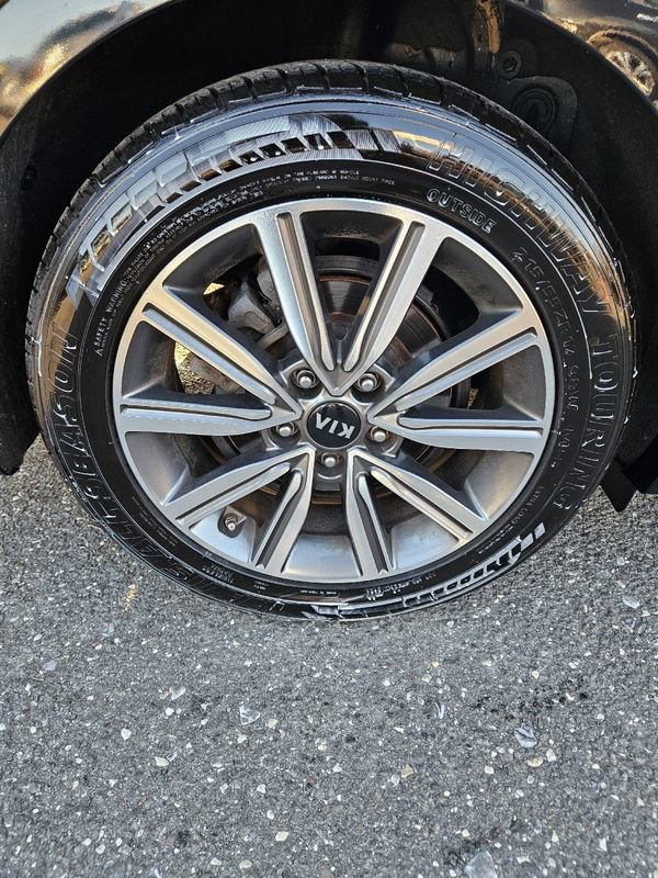 Used 2019 Kia Optima EX image 12