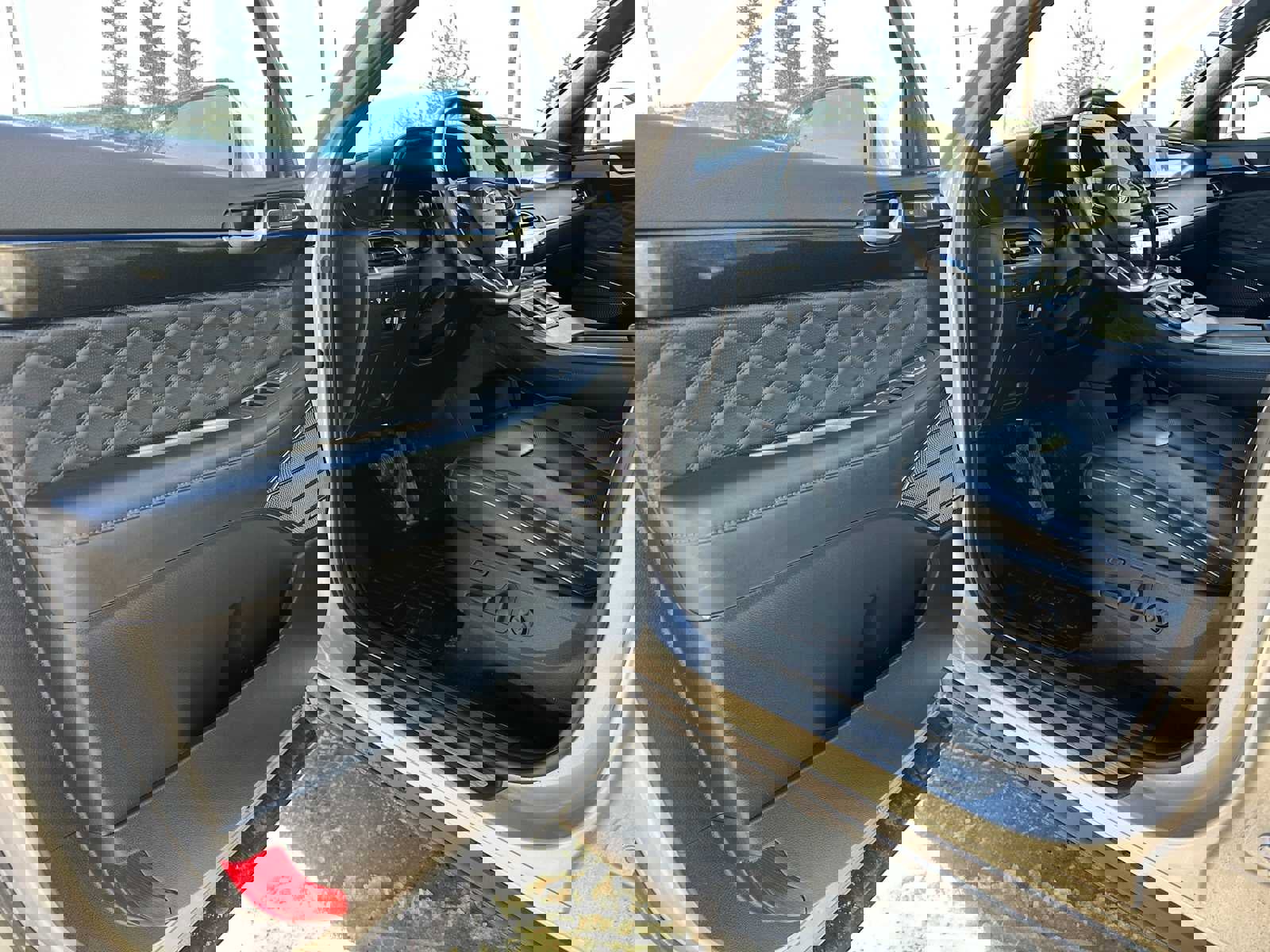 Used 2022 Hyundai Palisade Calligraphy image 22