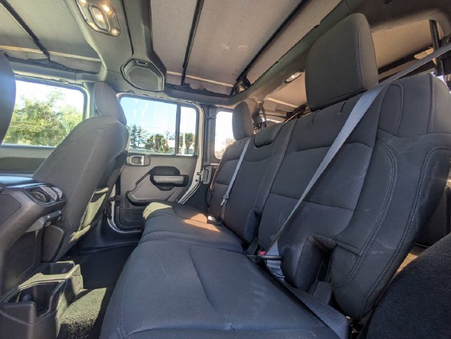 Used 2023 Jeep Wrangler Unlimited Sport AWD/4WD image 15
