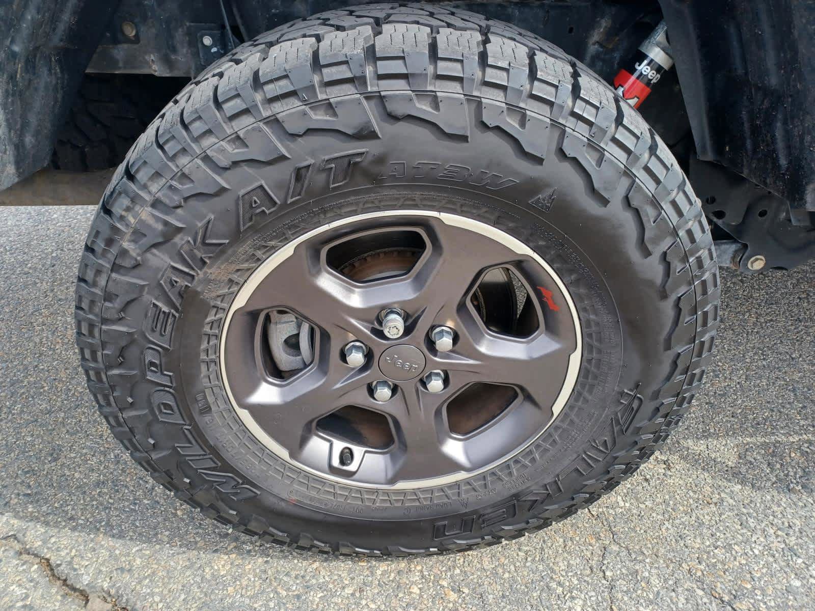 Used 2020 Jeep Gladiator Rubicon AWD/4WD image 23