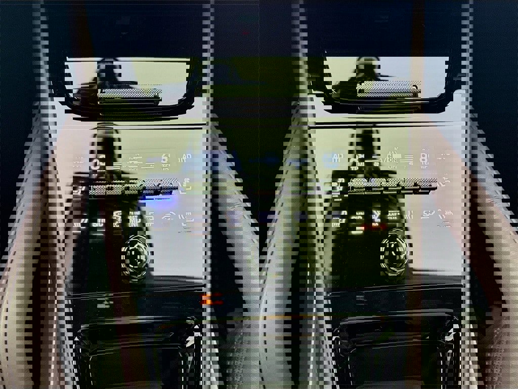 New 2026 Porsche Cayenne Coupe image 22