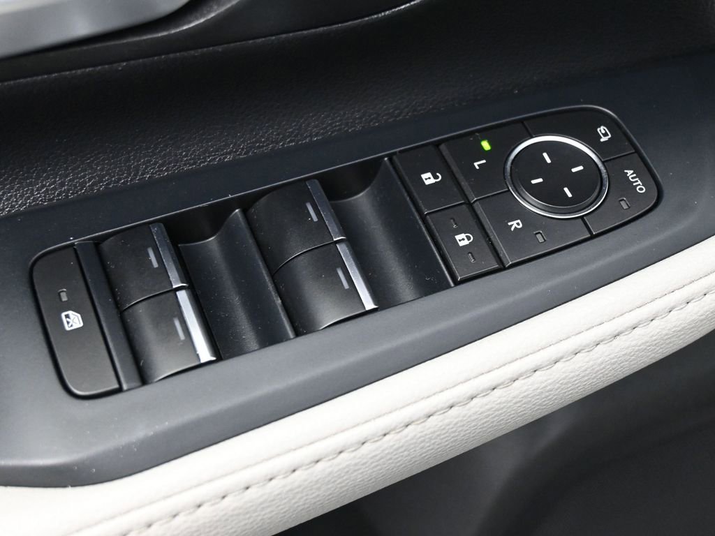 Used 2024 Toyota Grand Highlander Limited image 4