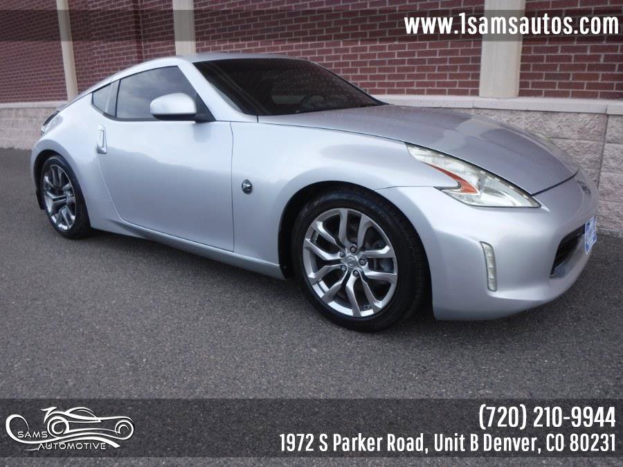 Used 2013 Nissan 370Z Coupe RWD image 2