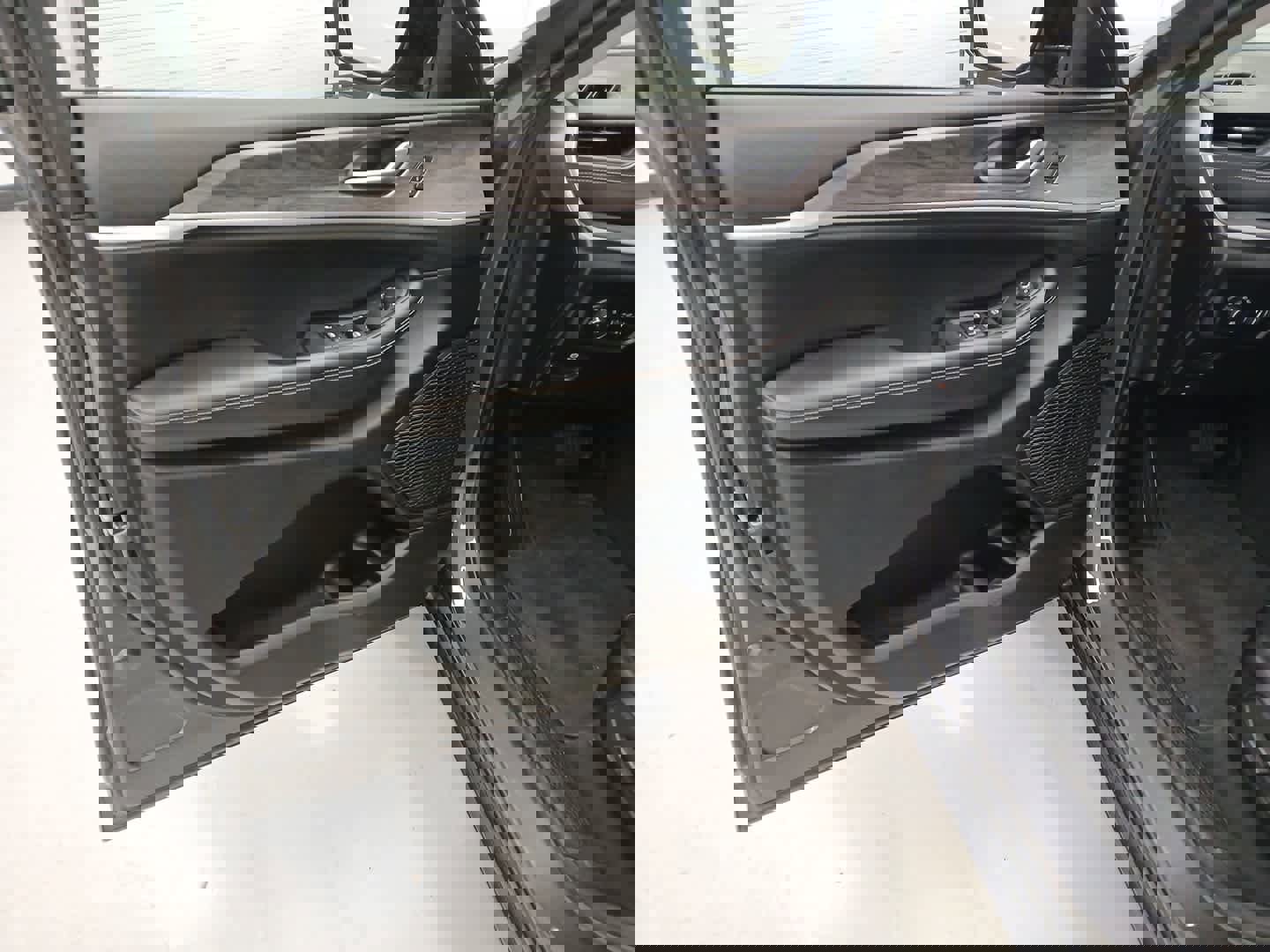 Used 2024 Jeep Grand Cherokee Limited image 8