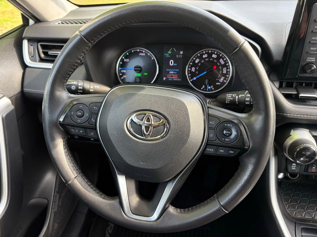 Used 2021 Toyota RAV4 XLE Premium AWD/4WD image 20