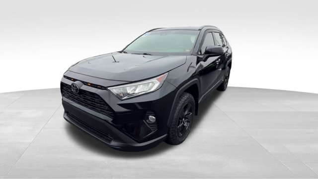 Used 2019 Toyota RAV4 XLE w/ Convenience Package AWD/4WD image 2