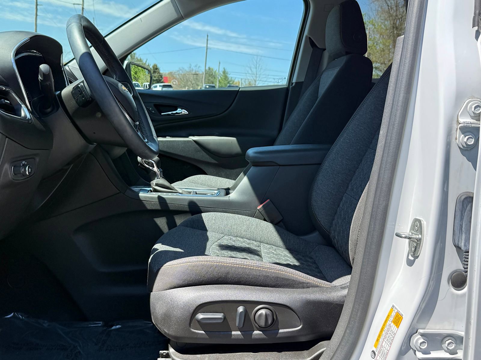 Certified 2023 Chevrolet Equinox LT AWD/4WD image 19