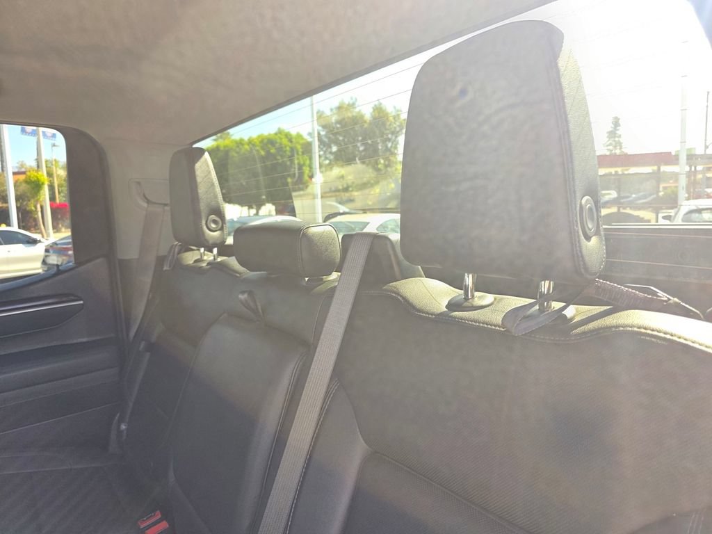 Used 2025 GMC Sierra 1500 SLT RWD image 16