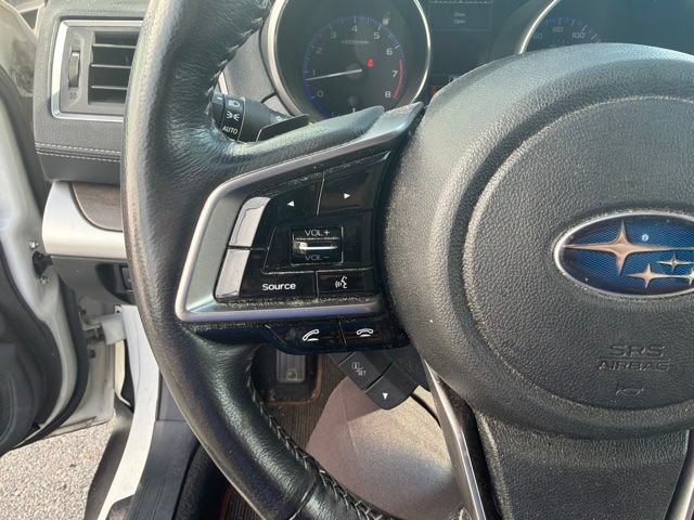 Used 2018 Subaru Outback 3.6R Touring AWD/4WD image 16