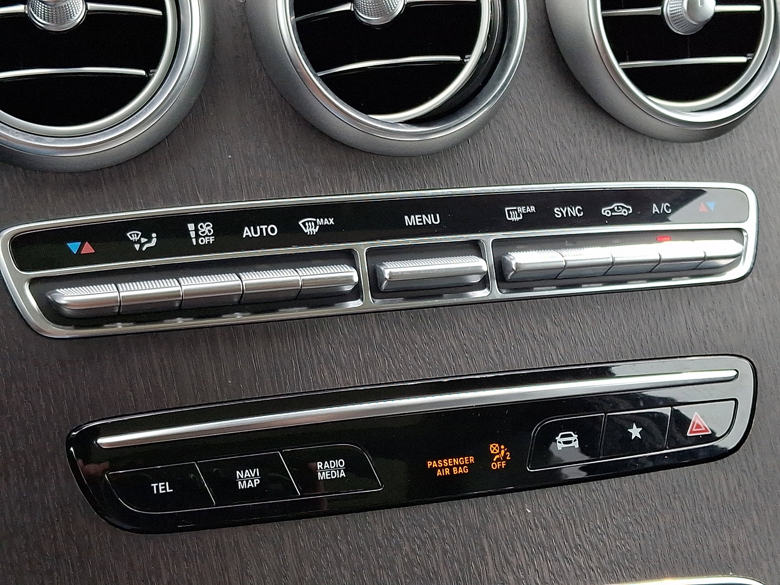 Used 2021 Mercedes-Benz GLC 300 4MATIC image 16
