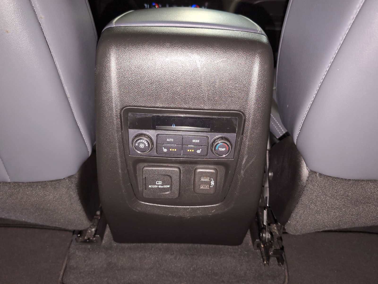 Used 2024 Buick Enclave Premium AWD/4WD image 21