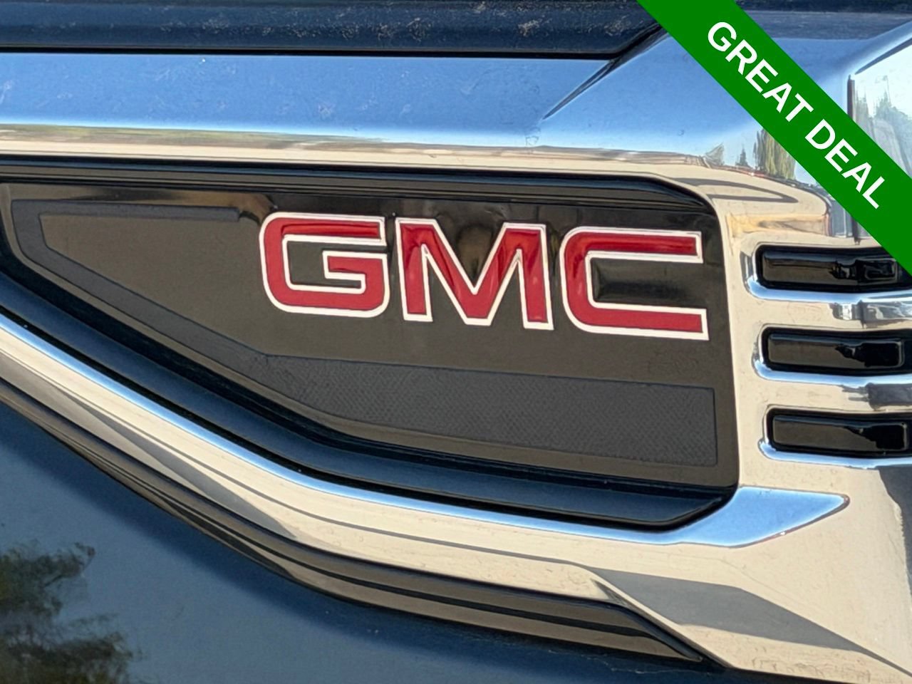 Used 2025 GMC Yukon Denali AWD/4WD image 10