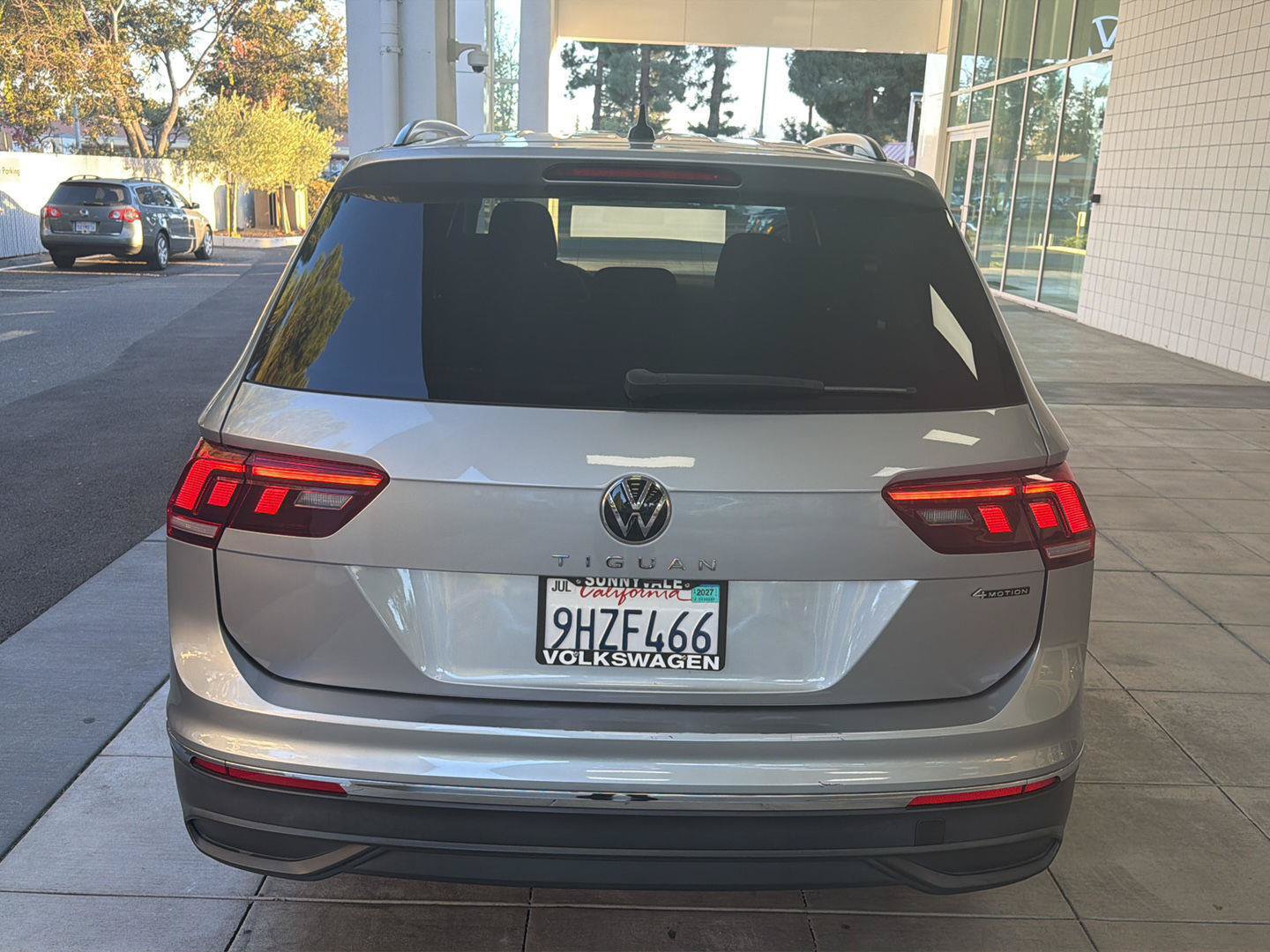 Certified 2022 Volkswagen Tiguan S AWD/4WD image 4
