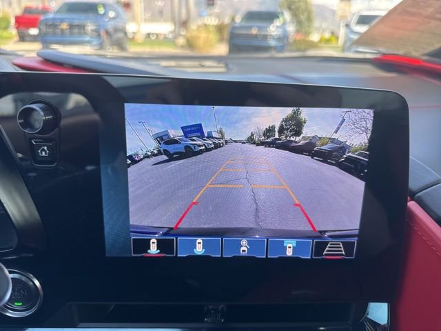 Used 2024 Chevrolet Corvette Stingray Premium Cpe w/ Z51 Performance Package RWD image 28