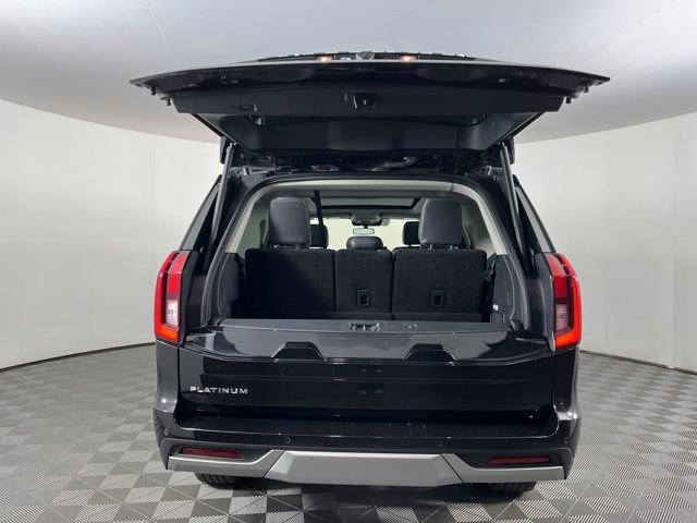 Used 2025 Ford Expedition Platinum image 47