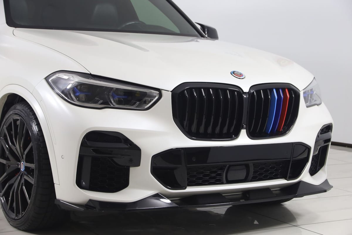 Used 2022 BMW X5 M50i w/ Executive Package AWD/4WD image 45