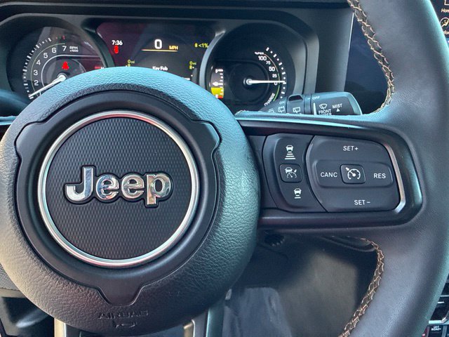 Used 2024 Jeep Wrangler Unlimited AWD/4WD image 38