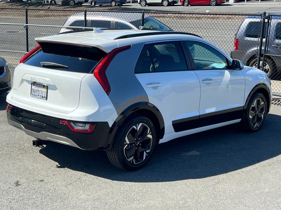 Used 2023 Kia Niro Wave image 5