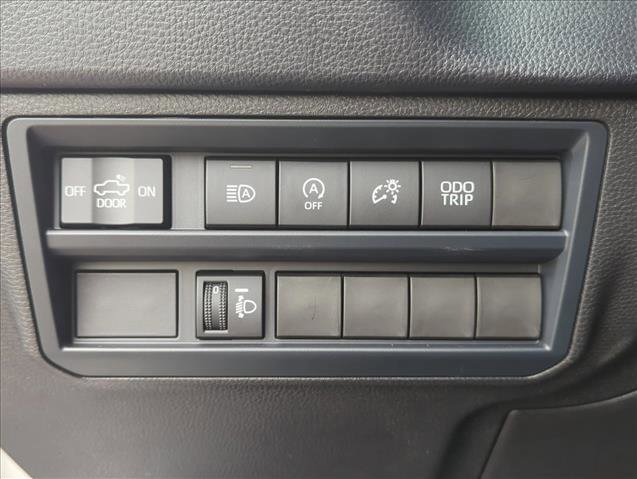 Certified 2025 Toyota Tundra SR image 22