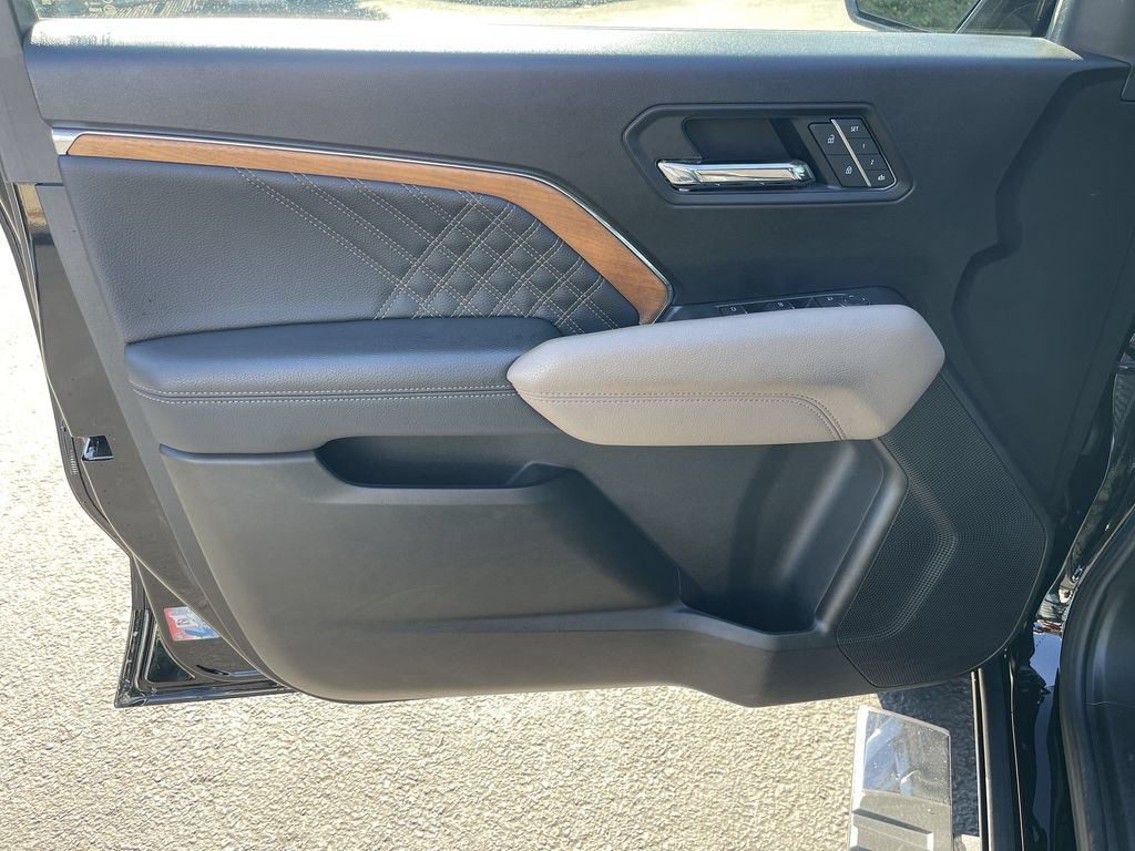 Certified 2023 GMC Canyon Denali AWD/4WD image 23