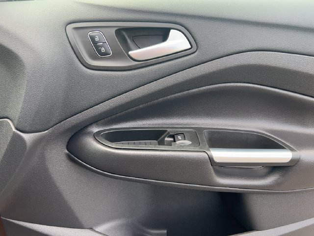 Used 2017 Ford Escape SE AWD/4WD image 23
