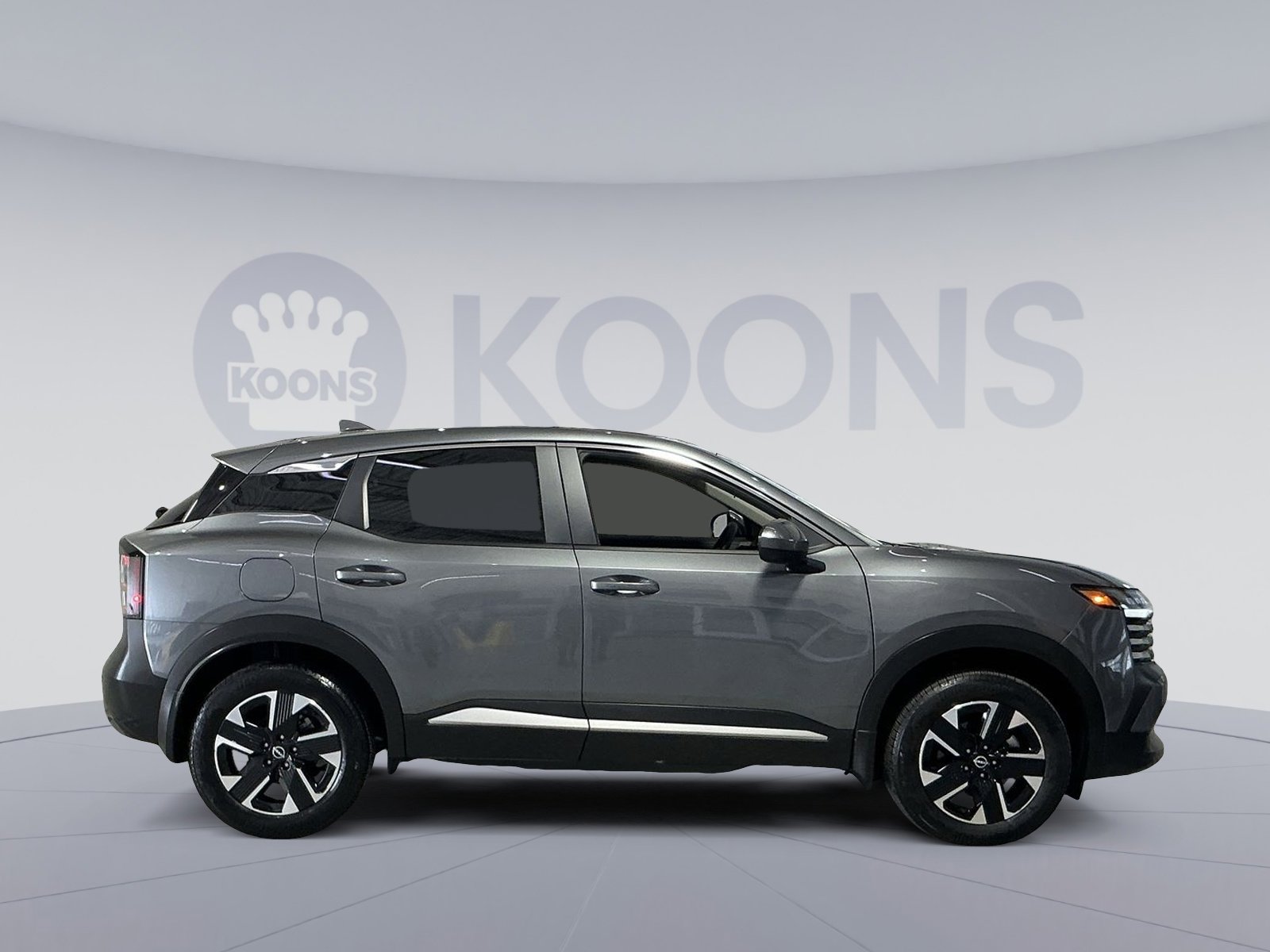Used 2025 Nissan Kicks SV image 17