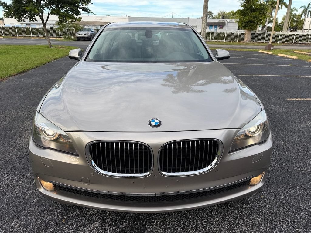 Used 2011 BMW 750i RWD image 5