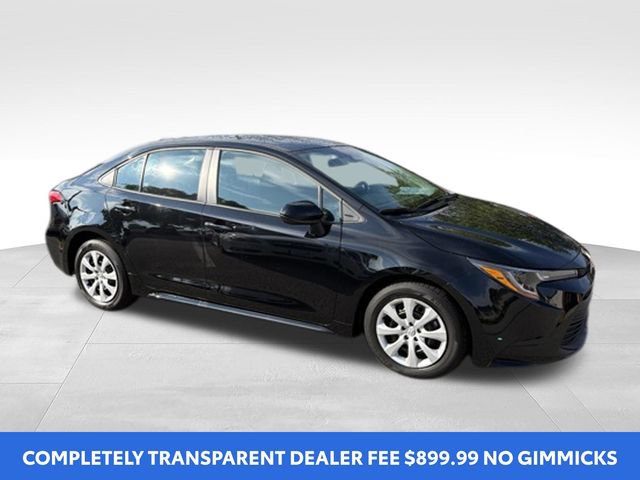 Used 2023 Toyota Corolla LE FWD image 2