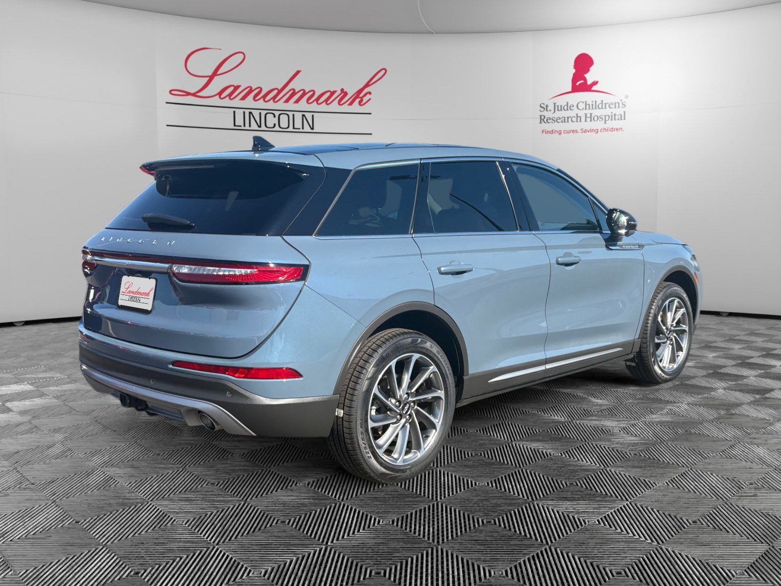 Certified 2024 Lincoln Corsair AWD w/ Equipment Group 101A image 5