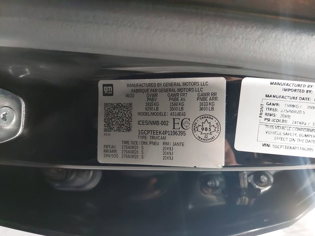 Used 2023 Chevrolet Colorado Trail Boss w/ LPO, Dark Essentials Package image 34