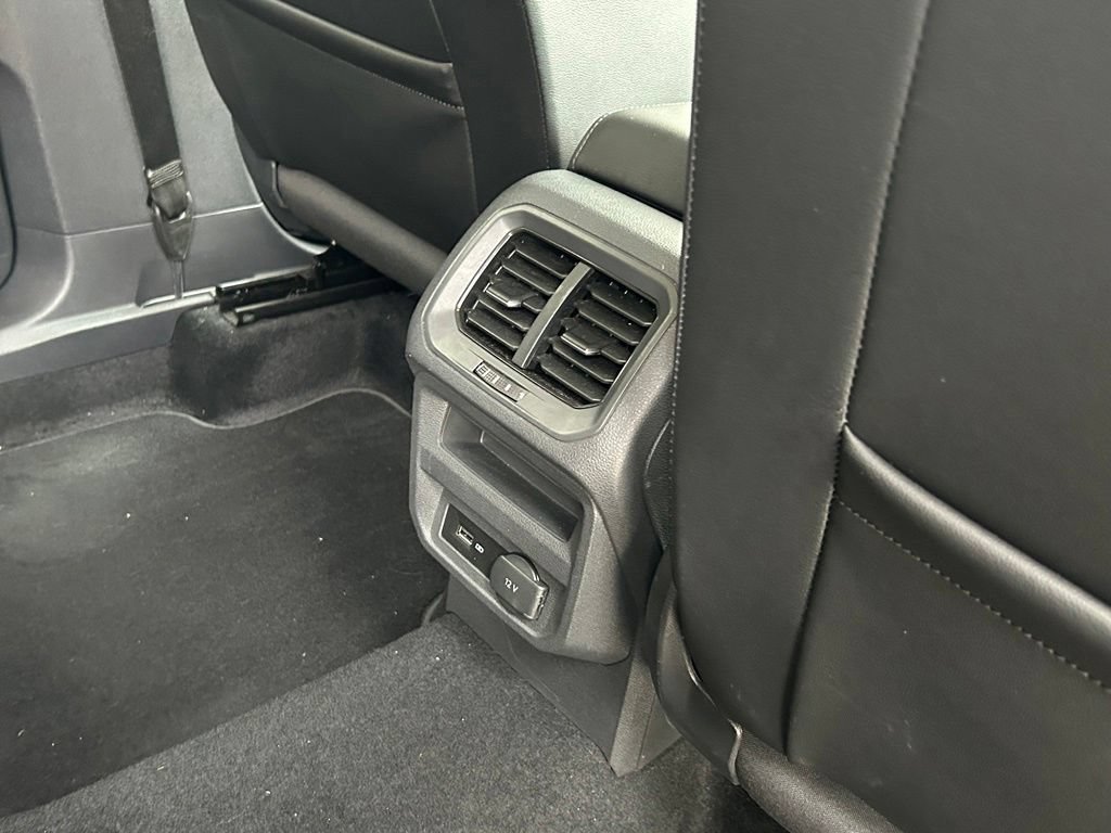 Used 2019 Volkswagen Tiguan SE AWD/4WD image 33