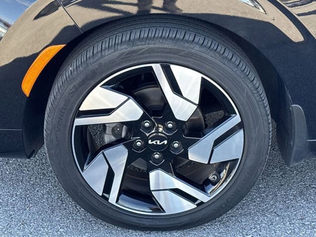 Used 2024 Kia Soul GT-Line w/ GT-Line Technology Package image 24