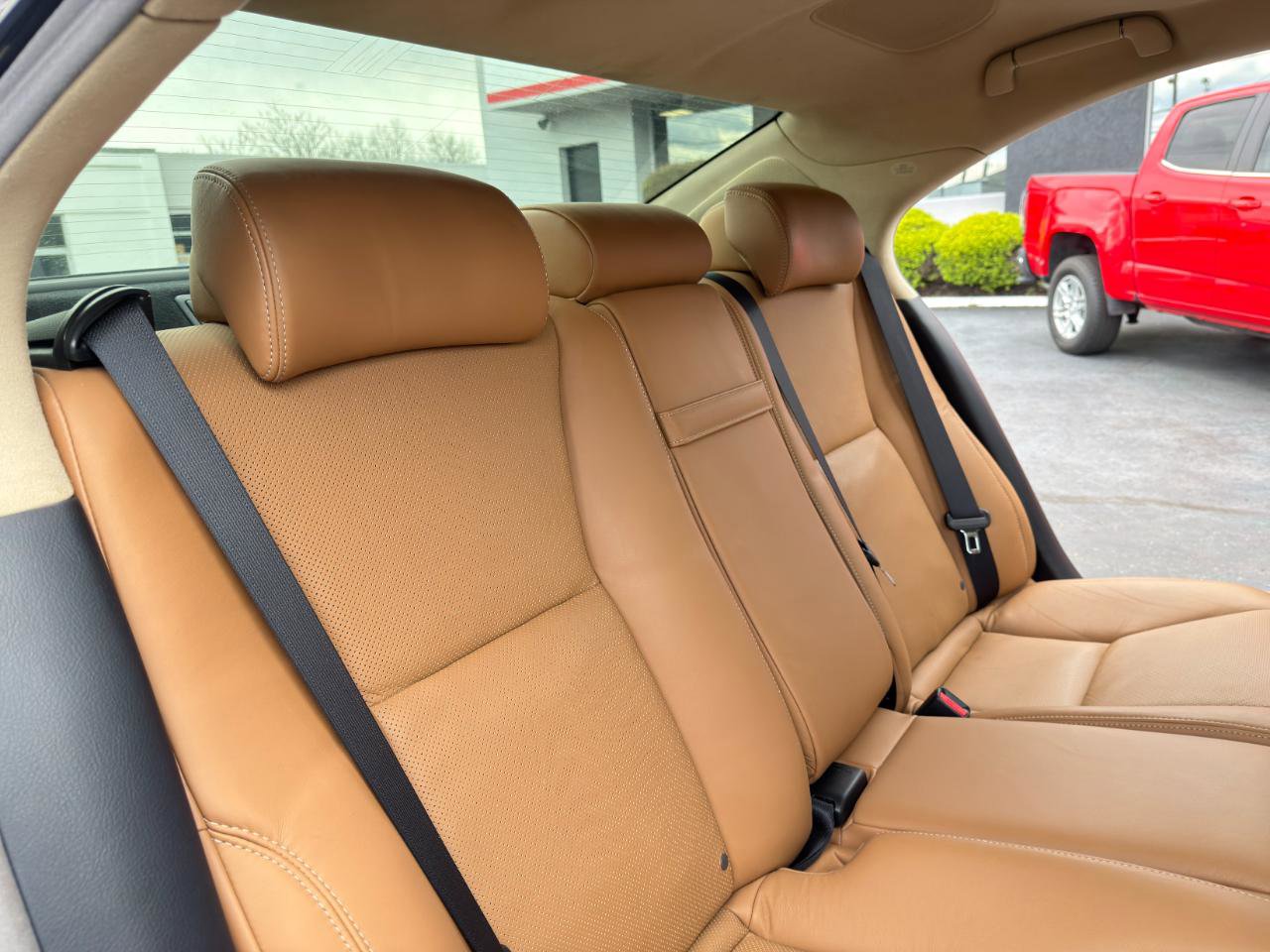 Used 2013 Lexus LS 460 L w/ Ultra Luxury Pkg image 25