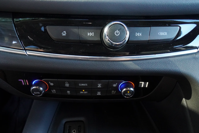 Used 2018 Buick Enclave Premium w/ Trailering Package FWD image 19