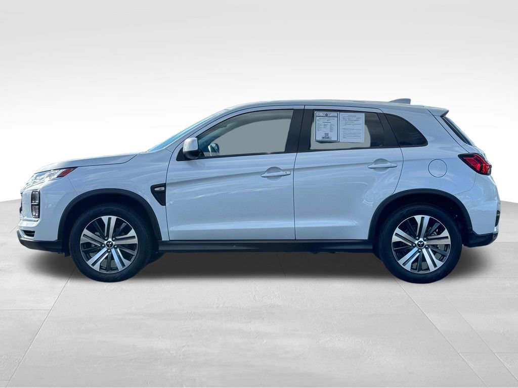 Used 2025 Mitsubishi Outlander Sport AWD image 4