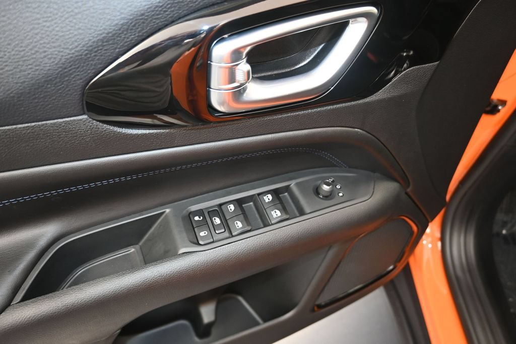 New 2026 Jeep Compass Latitude AWD/4WD image 11