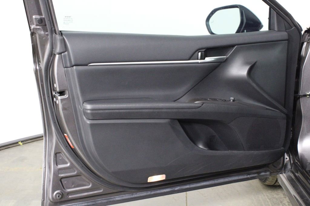 Used 2024 Toyota Camry XSE image 16
