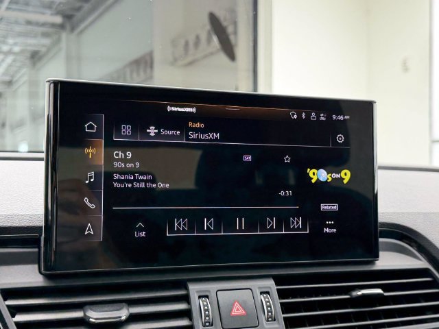 Used 2023 Audi Q5 2.0T Premium w/ Convenience Package AWD/4WD image 28
