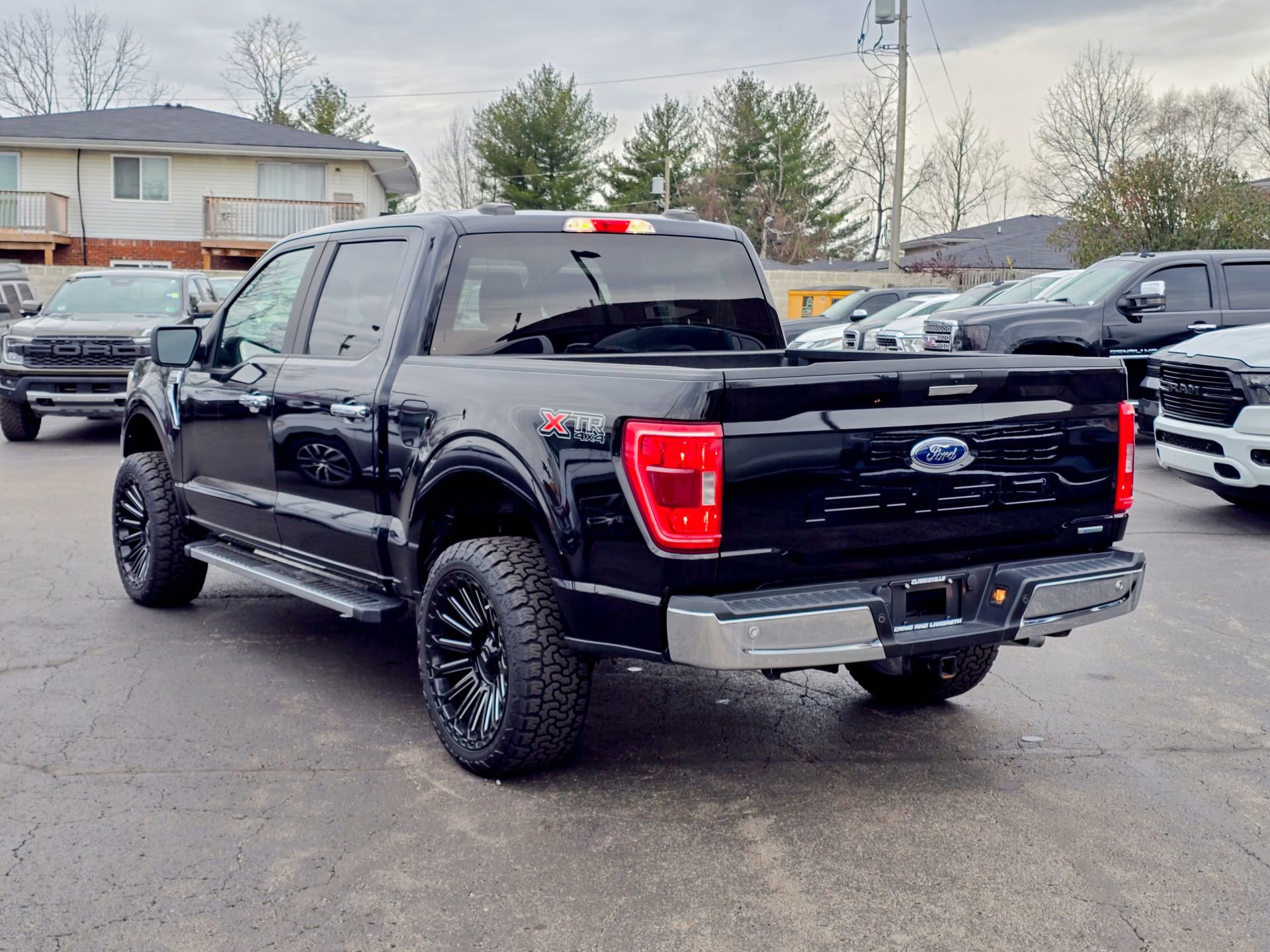 Used 2021 Ford F150 XLT w/ XTR Package image 10