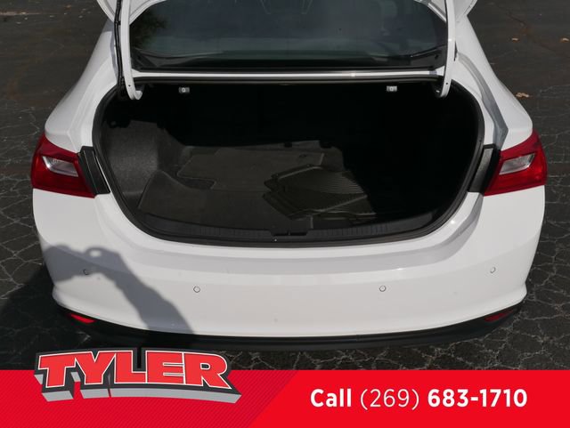 Used 2025 Chevrolet Malibu LT image 19