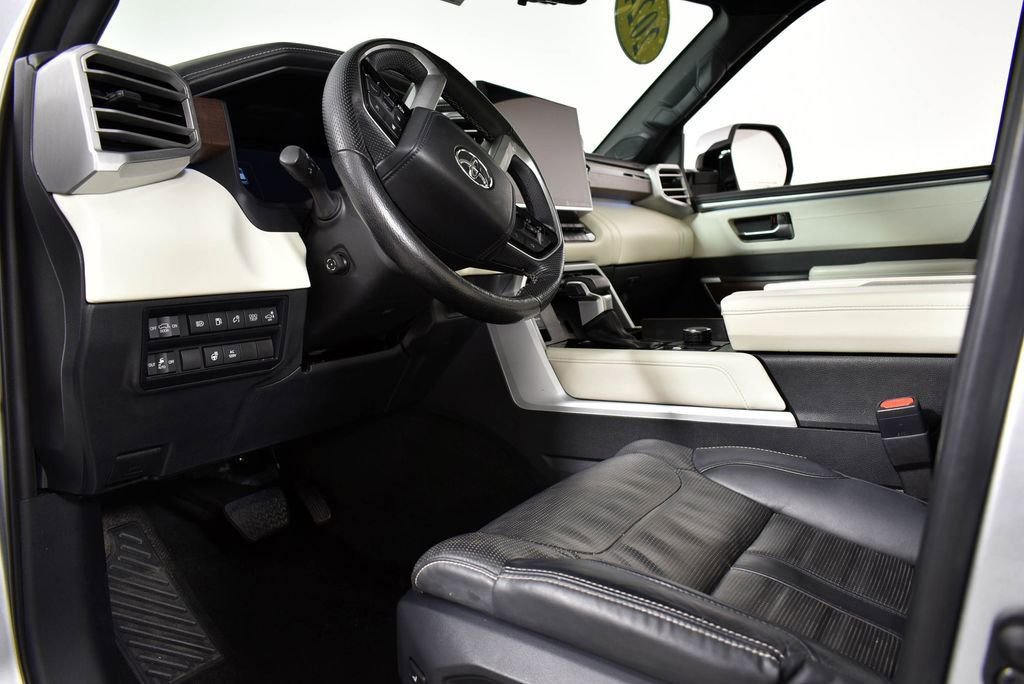 Used 2024 Toyota Sequoia Capstone AWD/4WD image 17