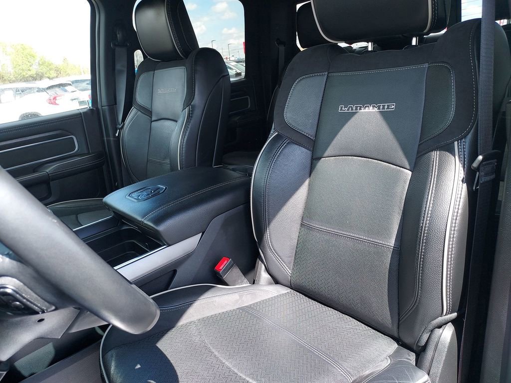 Used 2024 RAM 3500 Laramie w/ Night Edition image 17