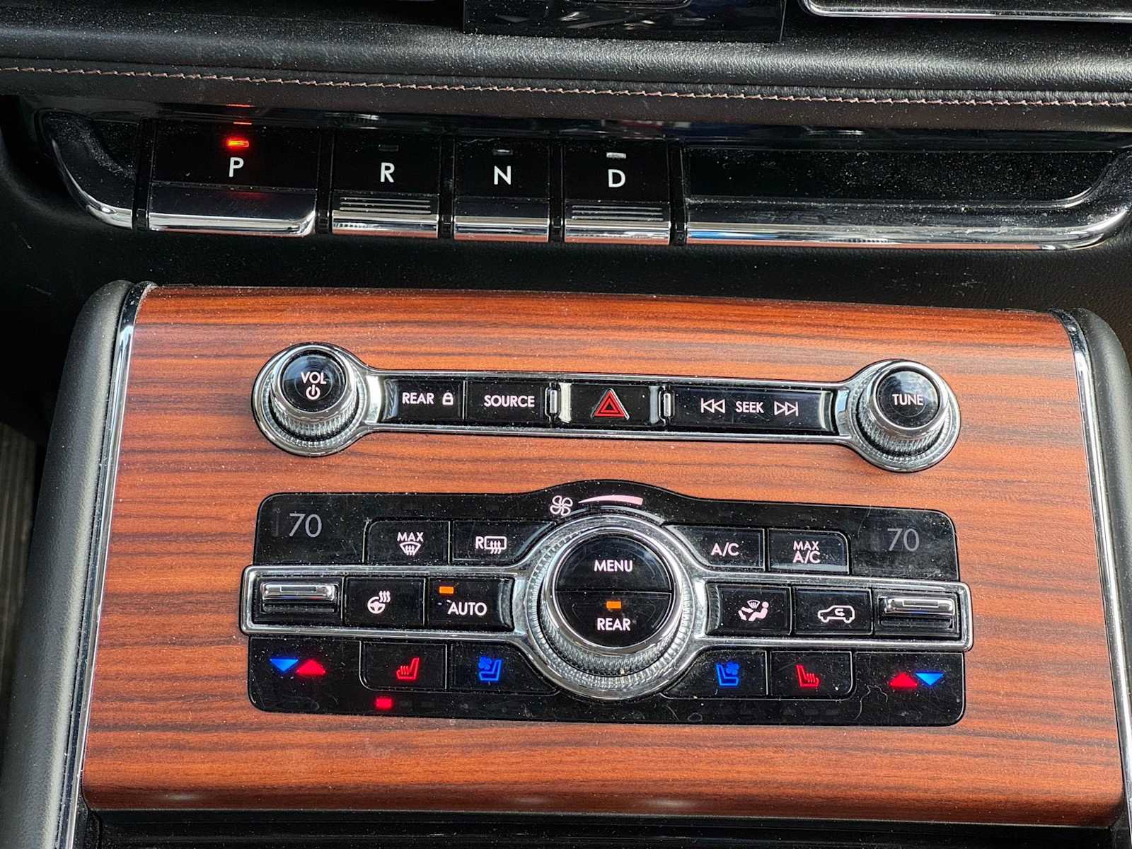 Used 2020 Lincoln Aviator Reserve w/ Equipment Group 201A AWD/4WD image 19