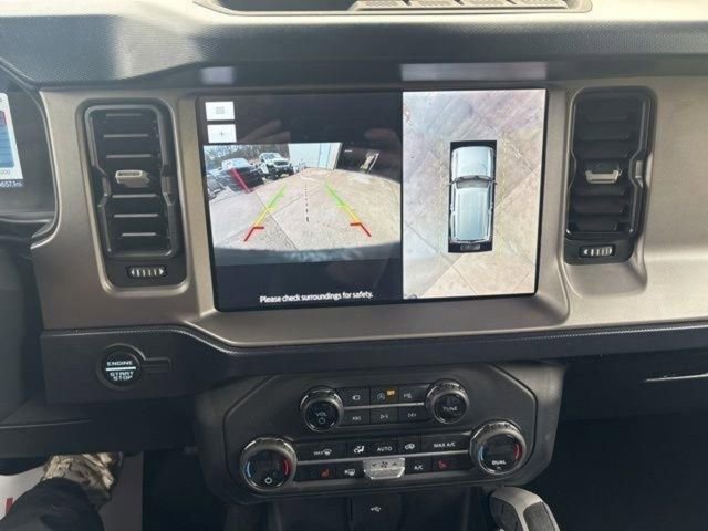 Used 2023 Ford Bronco Outer Banks image 24