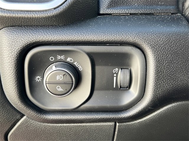 Used 2024 RAM 2500 Big Horn w/ Bed Utility Group image 20